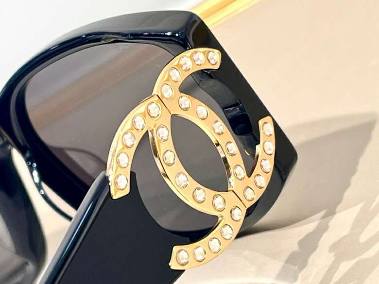 Picture of Chanel Sunglasses _SKUfw56713272fw